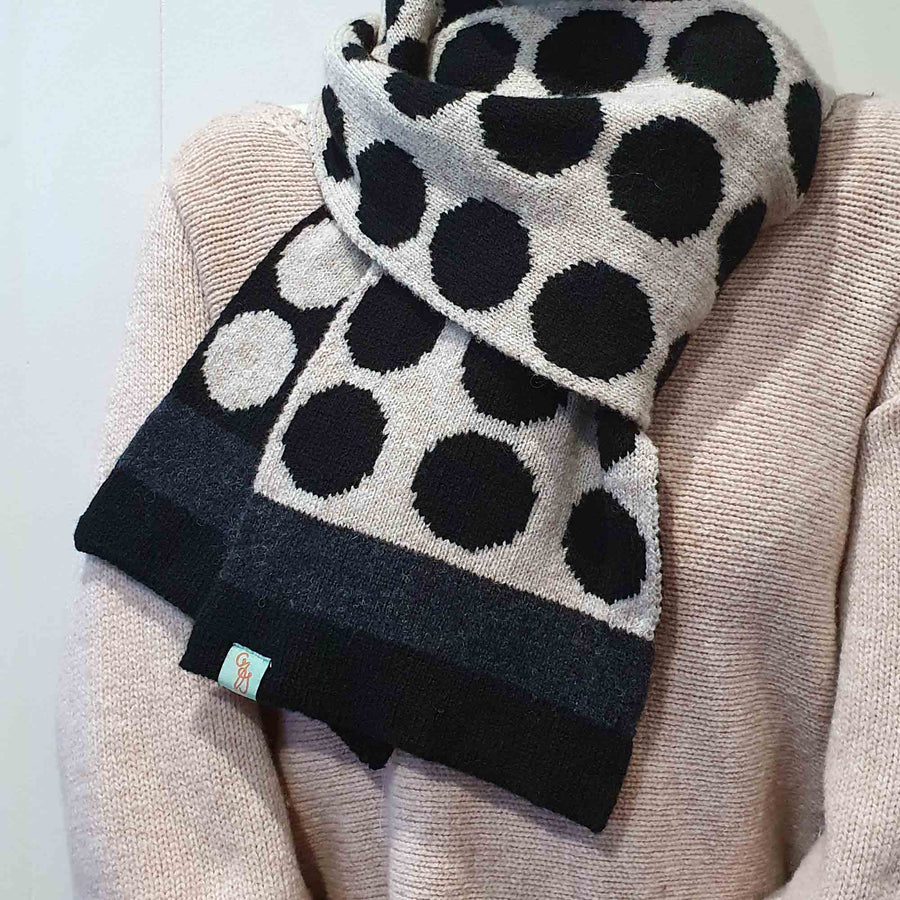 Australian Made Lambswool Scarf . Velvet . Black