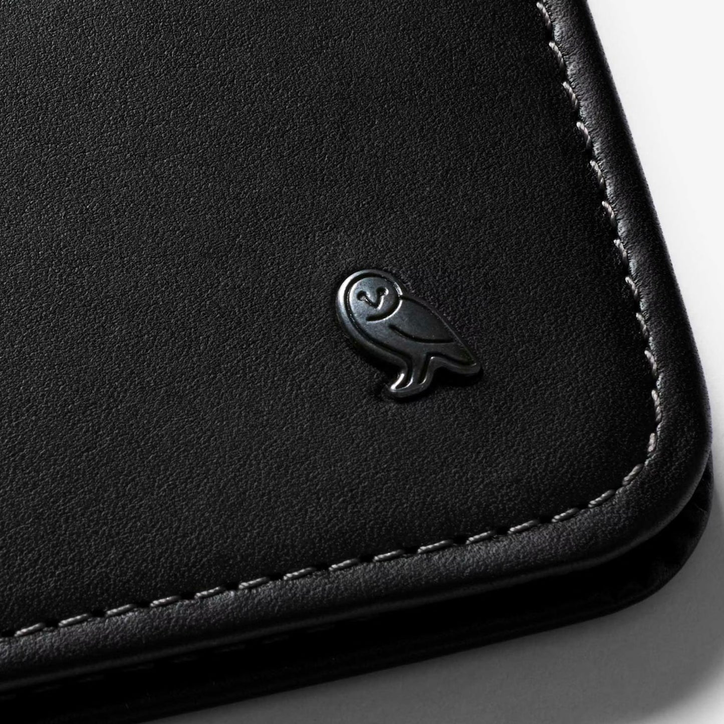 Bellroy Hide + Seek HI Wallet . Black