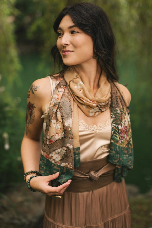 Scarf . Fable