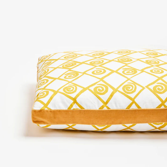 Cushion . Beeline Golden . 50cm
