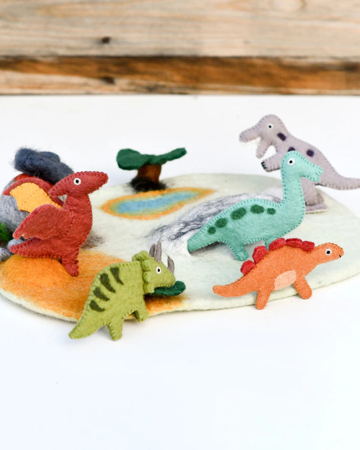 Felt Finger Puppets . Dinosaurs .