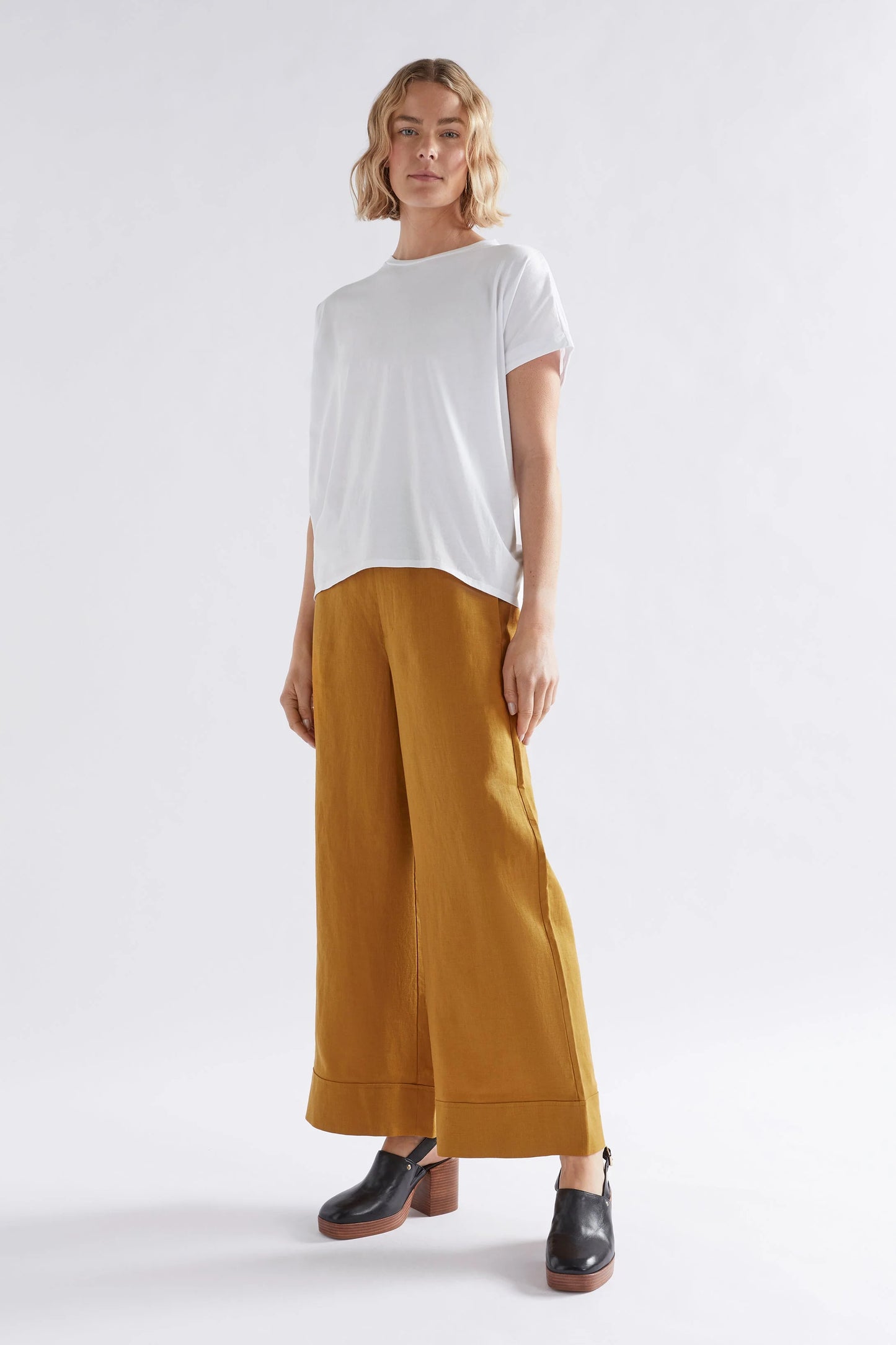 Top . Webb Top . White