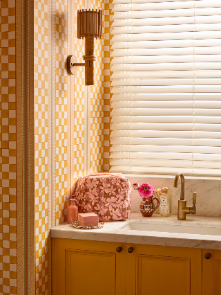 Violet Floral Bathroom Bag . Tan.