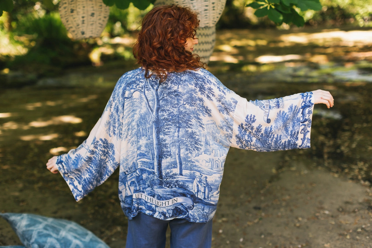 Cropped Kimono . Let The Light In