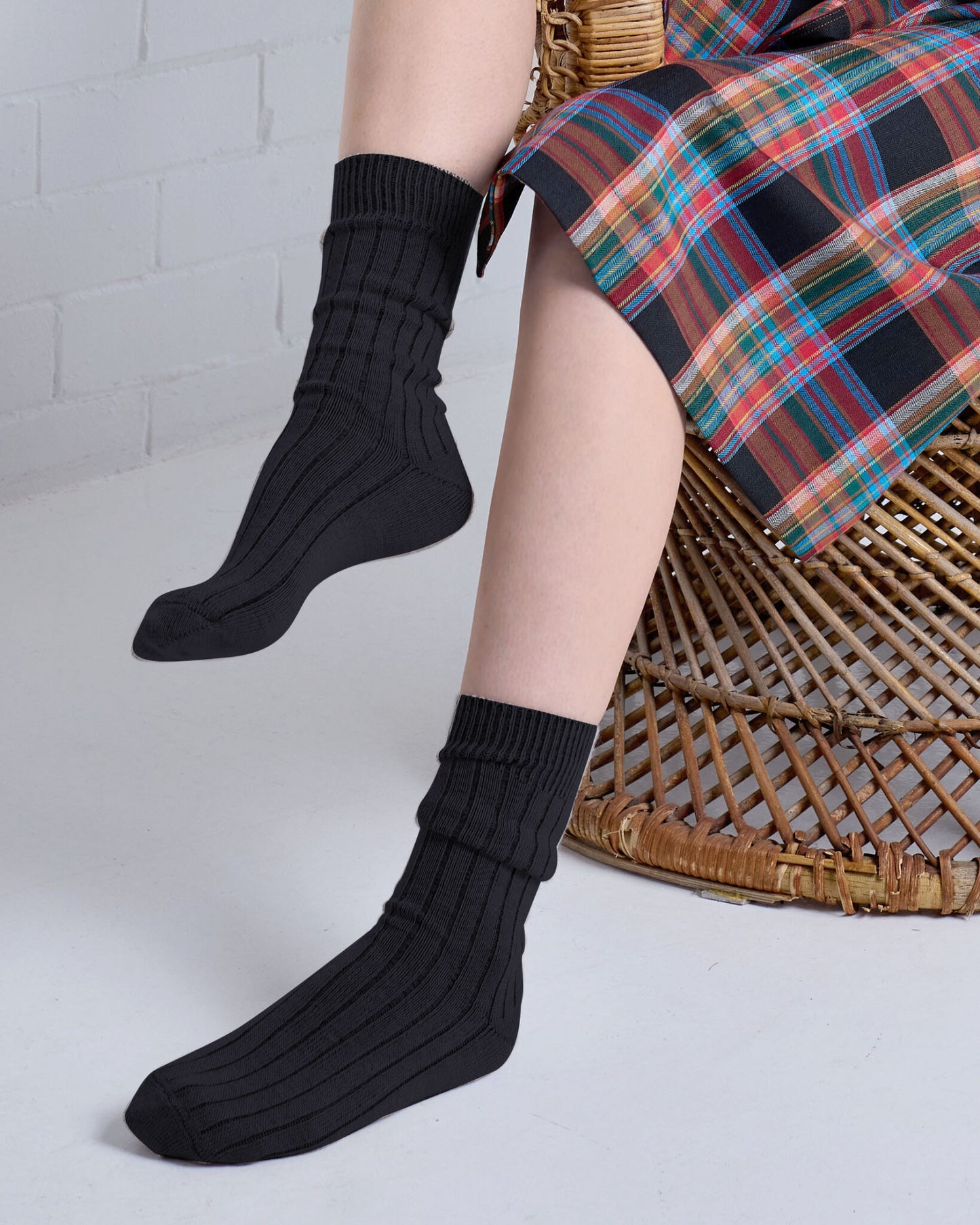 Merino Wool Socks . Short Rib Black