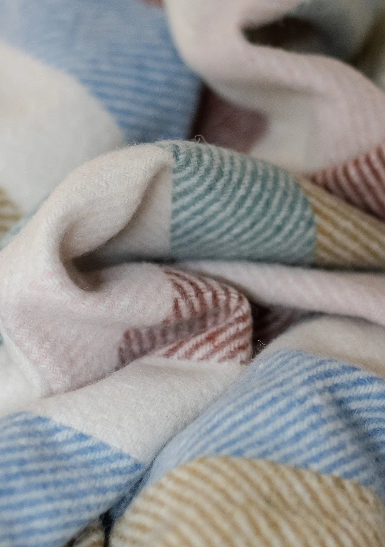 Recycled Wool Blanket . Rainbow Stripe