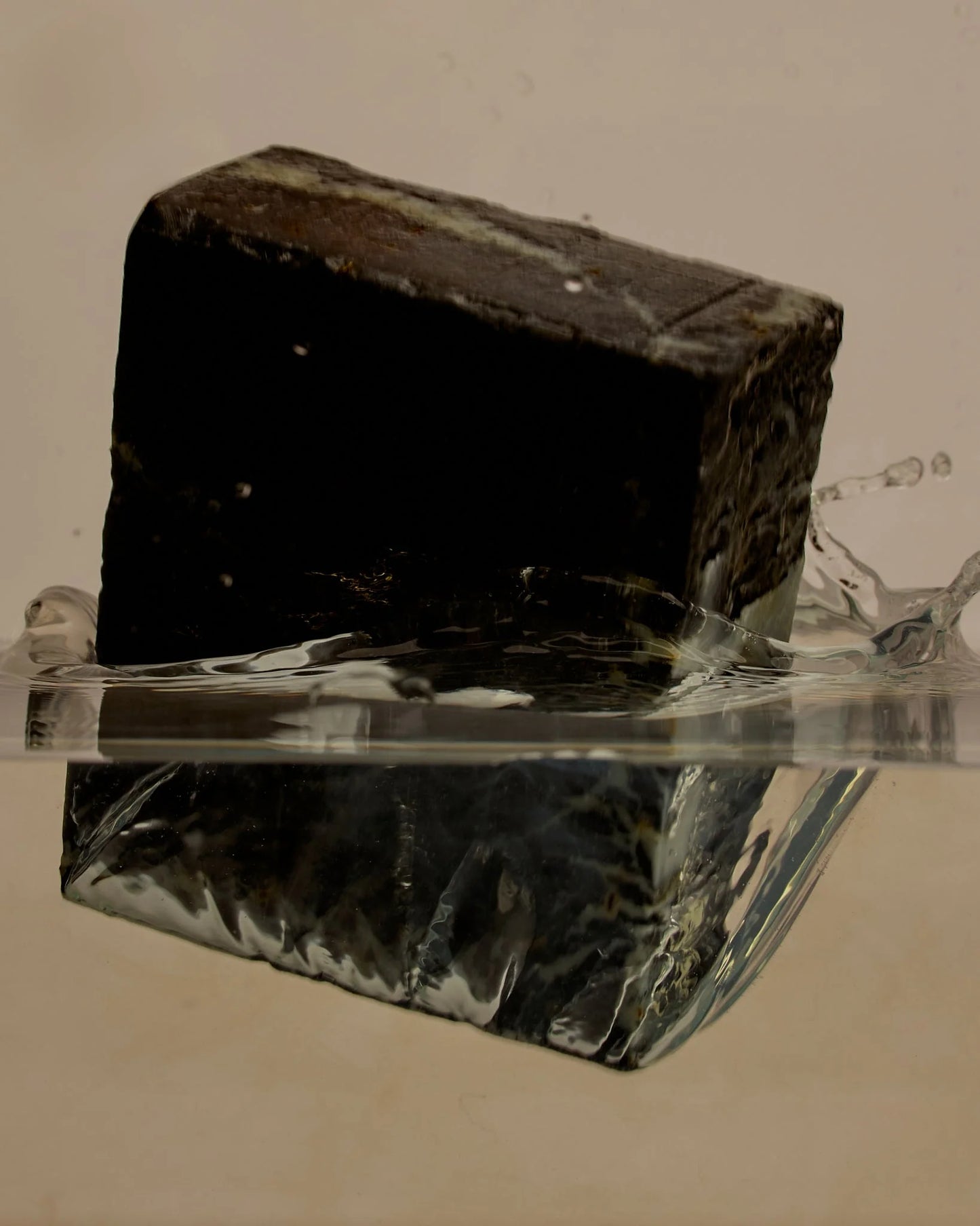 Eucalyptus with Activated Coconut Charcoal