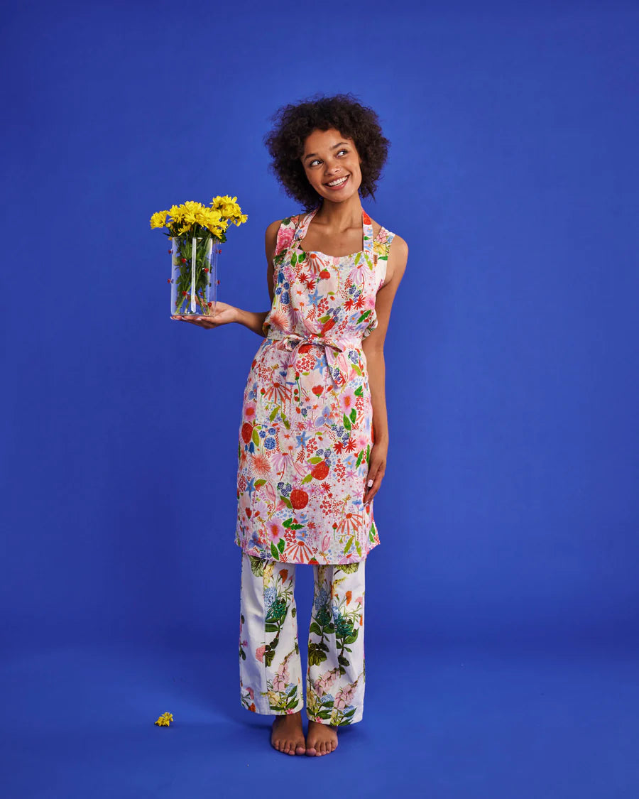 Linen Apron . Meandering Meadow