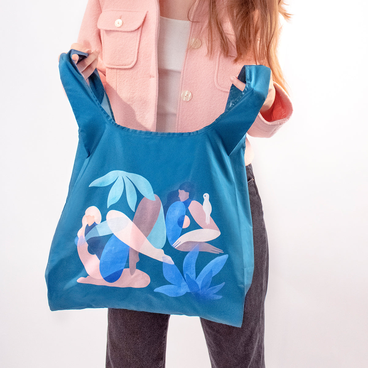 Shopper bag made of 100% rescued plastic bottles