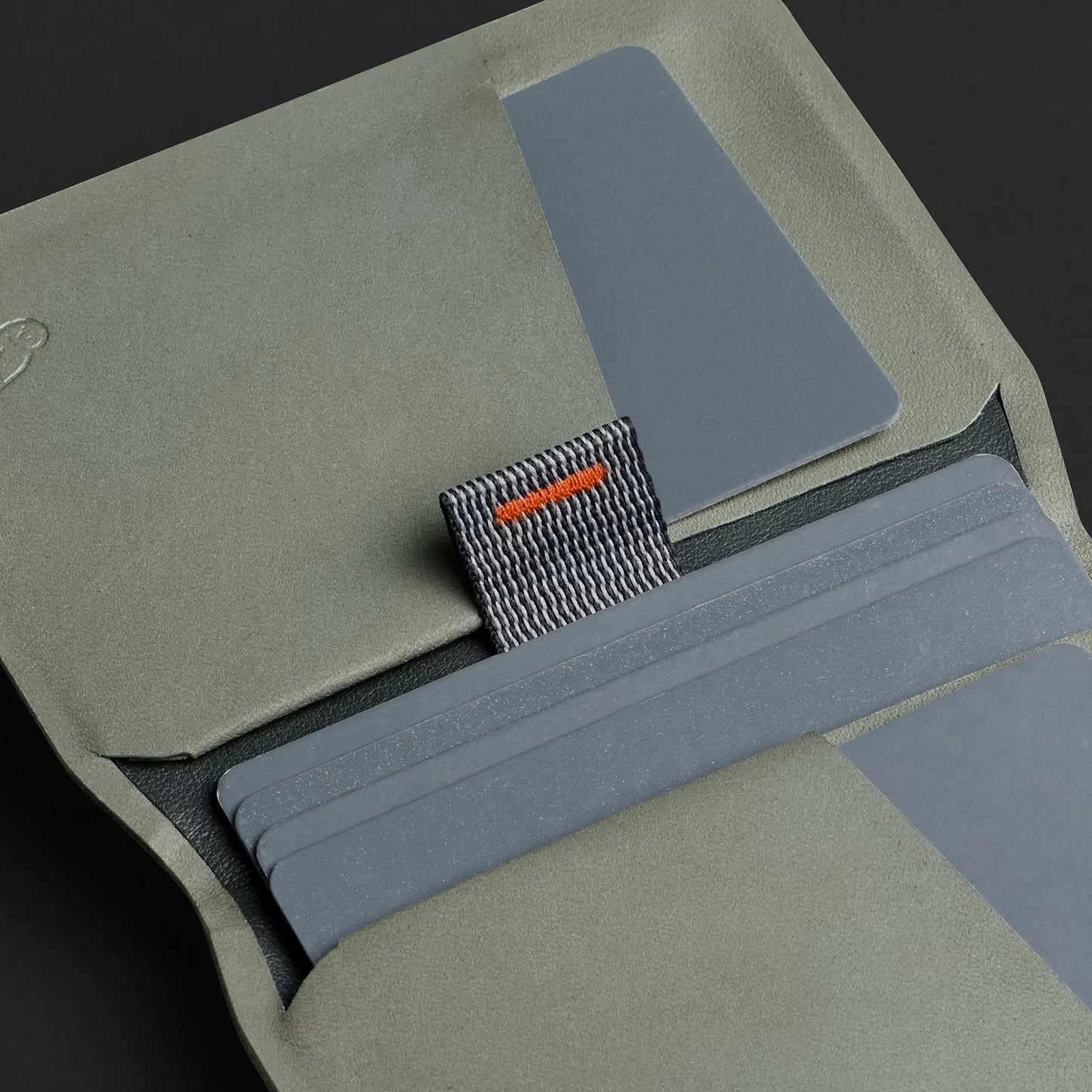 Bellroy Apex Slim Sleeve . Everglade