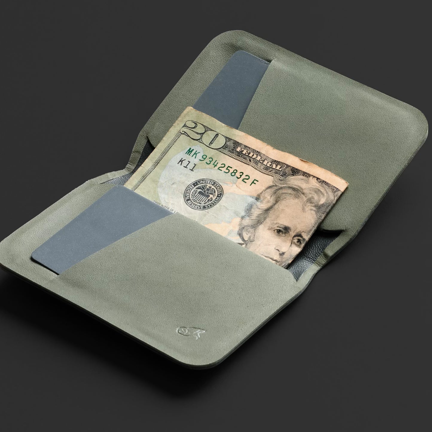 Bellroy Apex Slim Sleeve . Everglade
