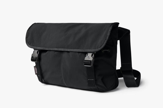 Bellroy Cinch Messenger . Black