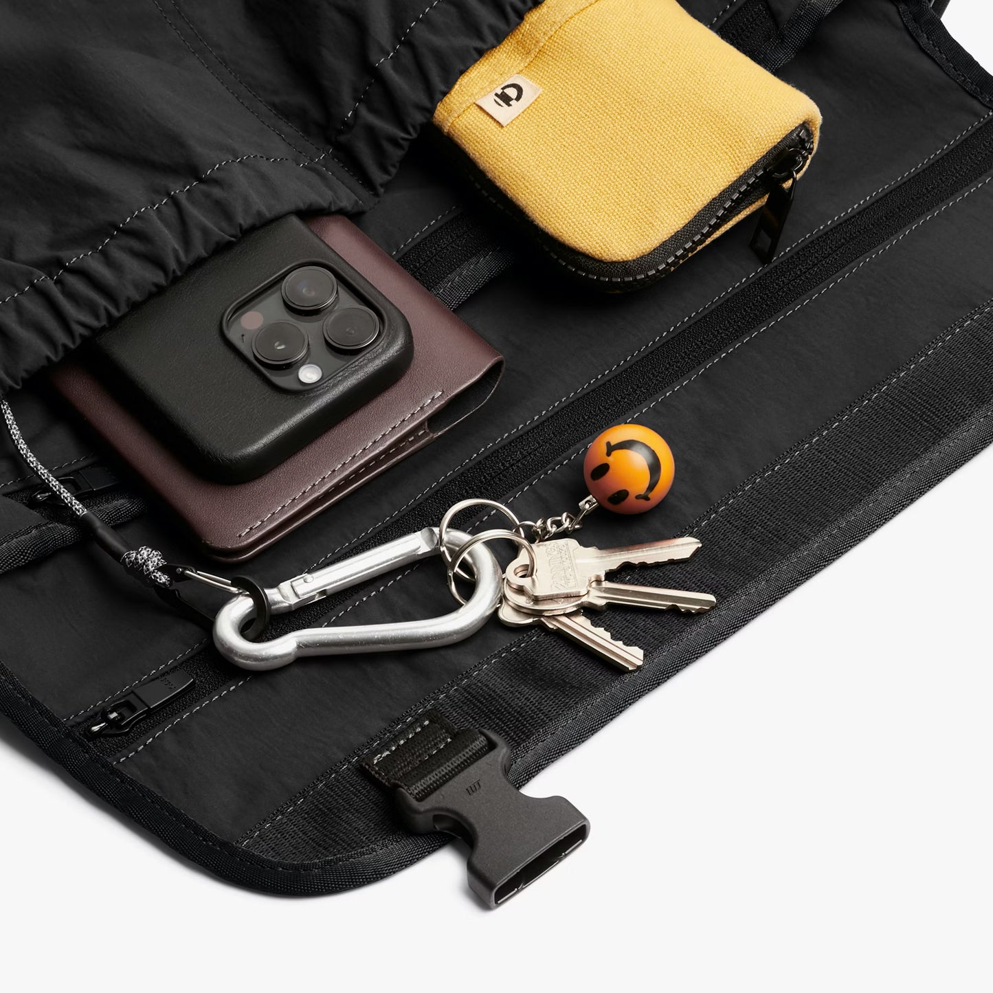 Bellroy Cinch Messenger . Black