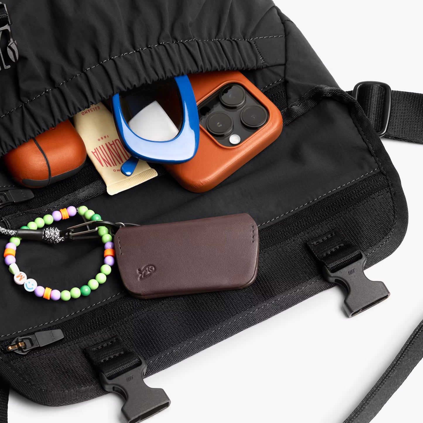 Bellroy Cinch Mini Messenger 6L . Black