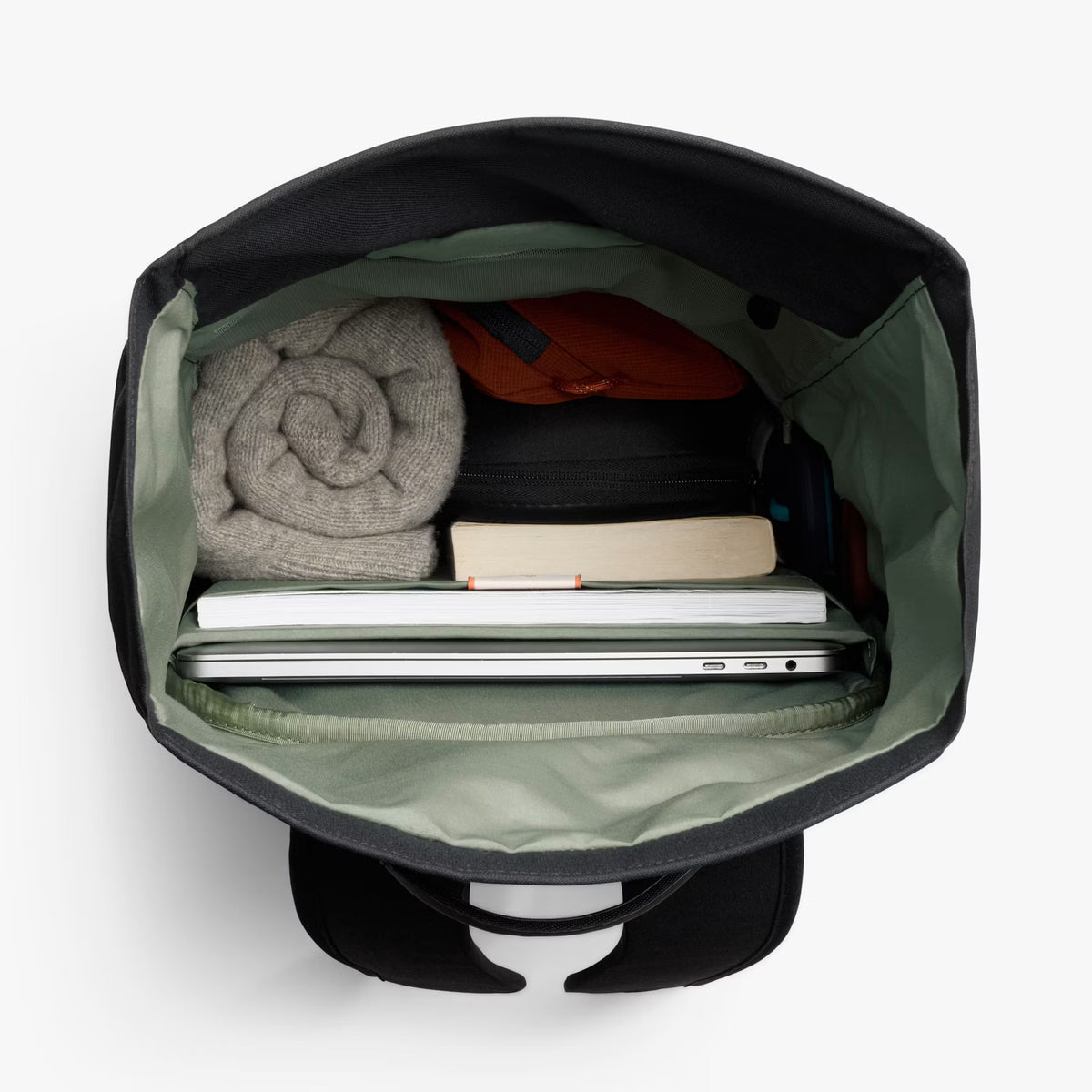 Bellroy Classic Rolltop . Black