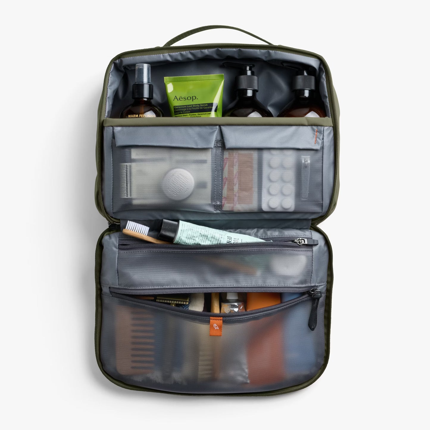 Bellroy Hanging Toiletry Kit Plus . Sea Kelp