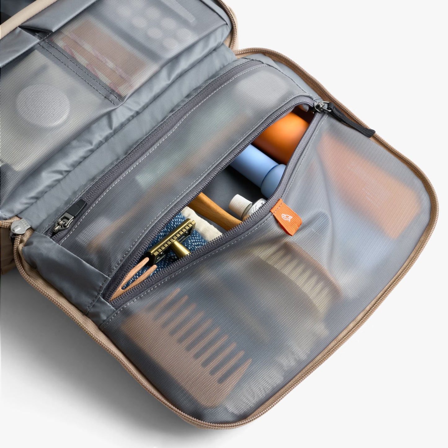 Bellroy Hanging Toiletry Kit Plus . Stone