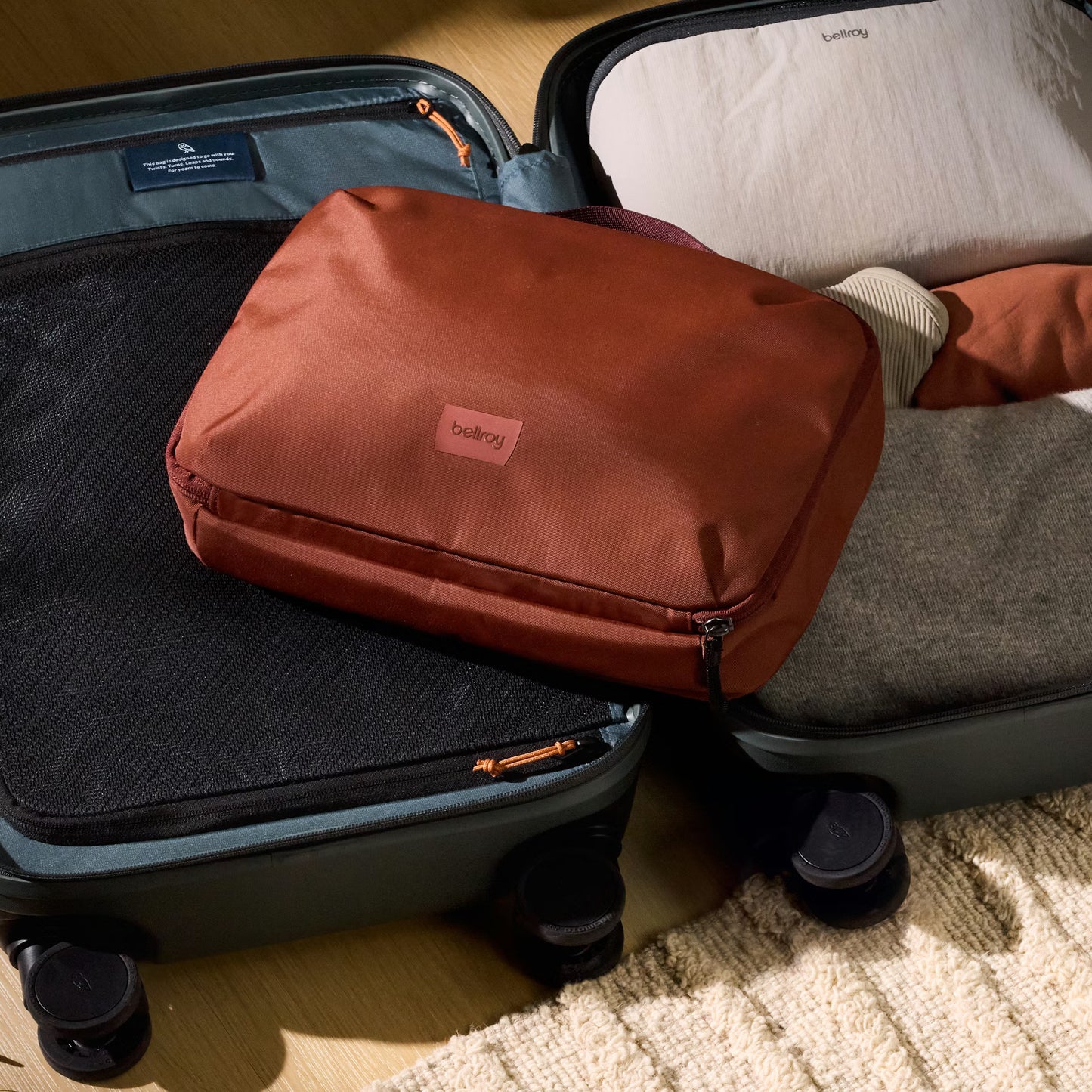 Bellroy Hanging Toiletry Kit Plus . Clay