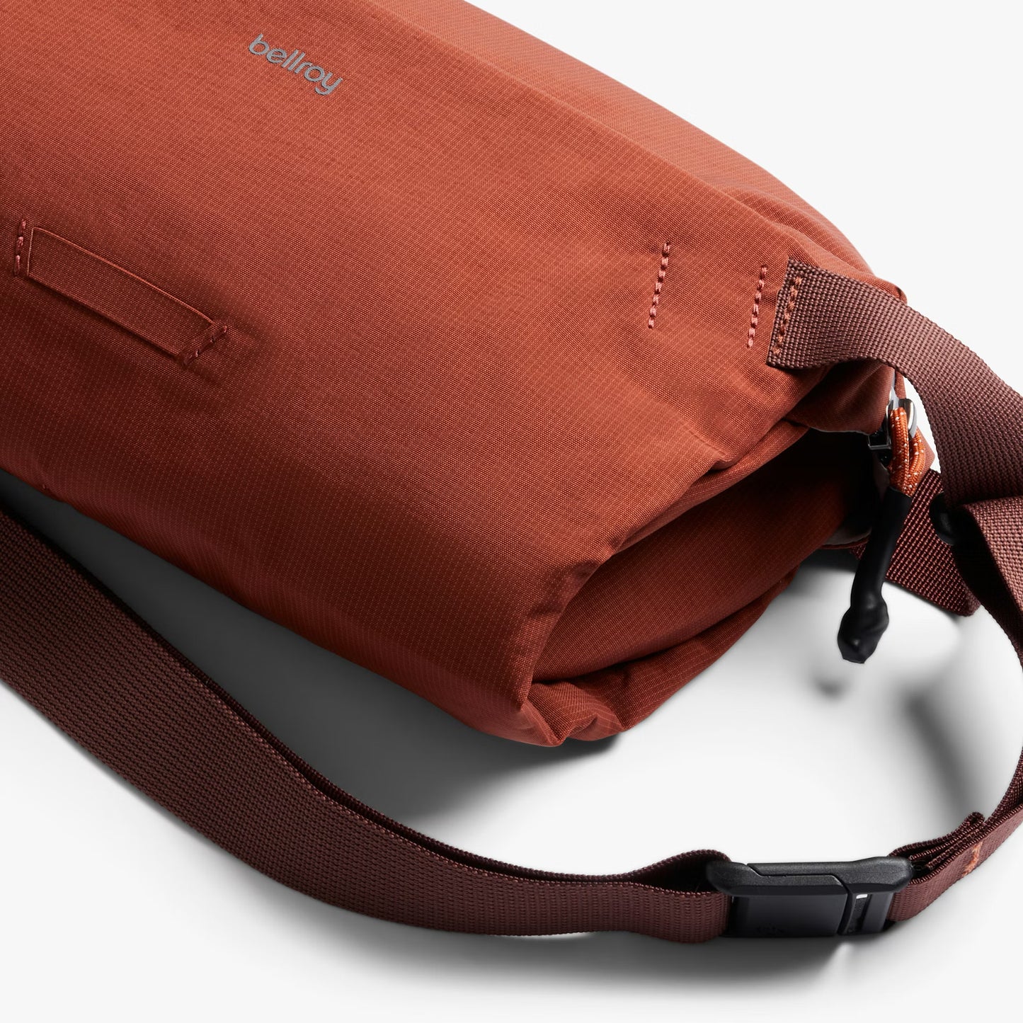 Bellroy Lite Sling 7L . Clay