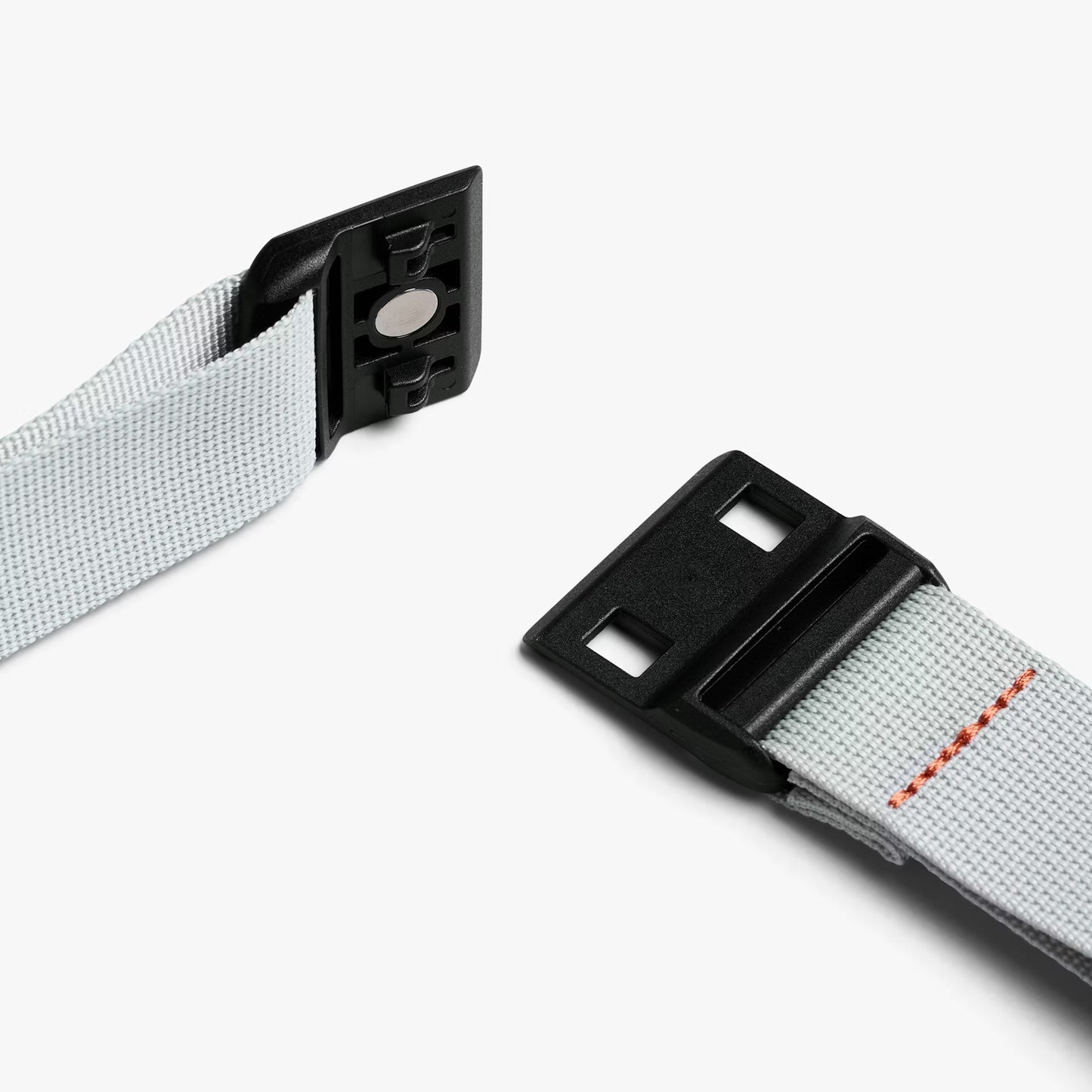 Bellroy Lite Sling 7L . Fog