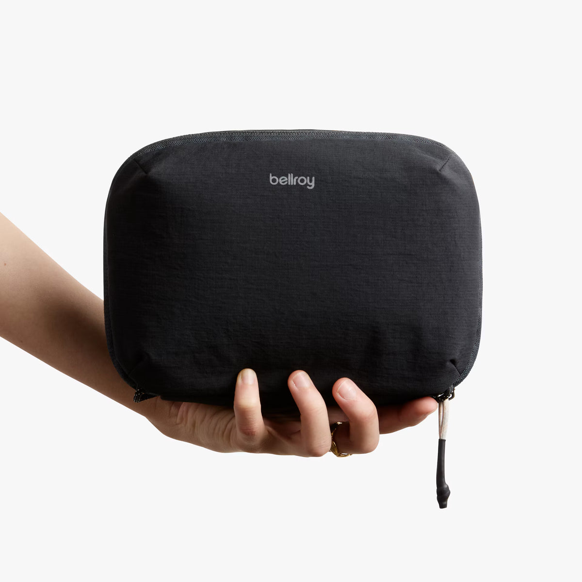 Bellroy Lite Tech Kit . Black