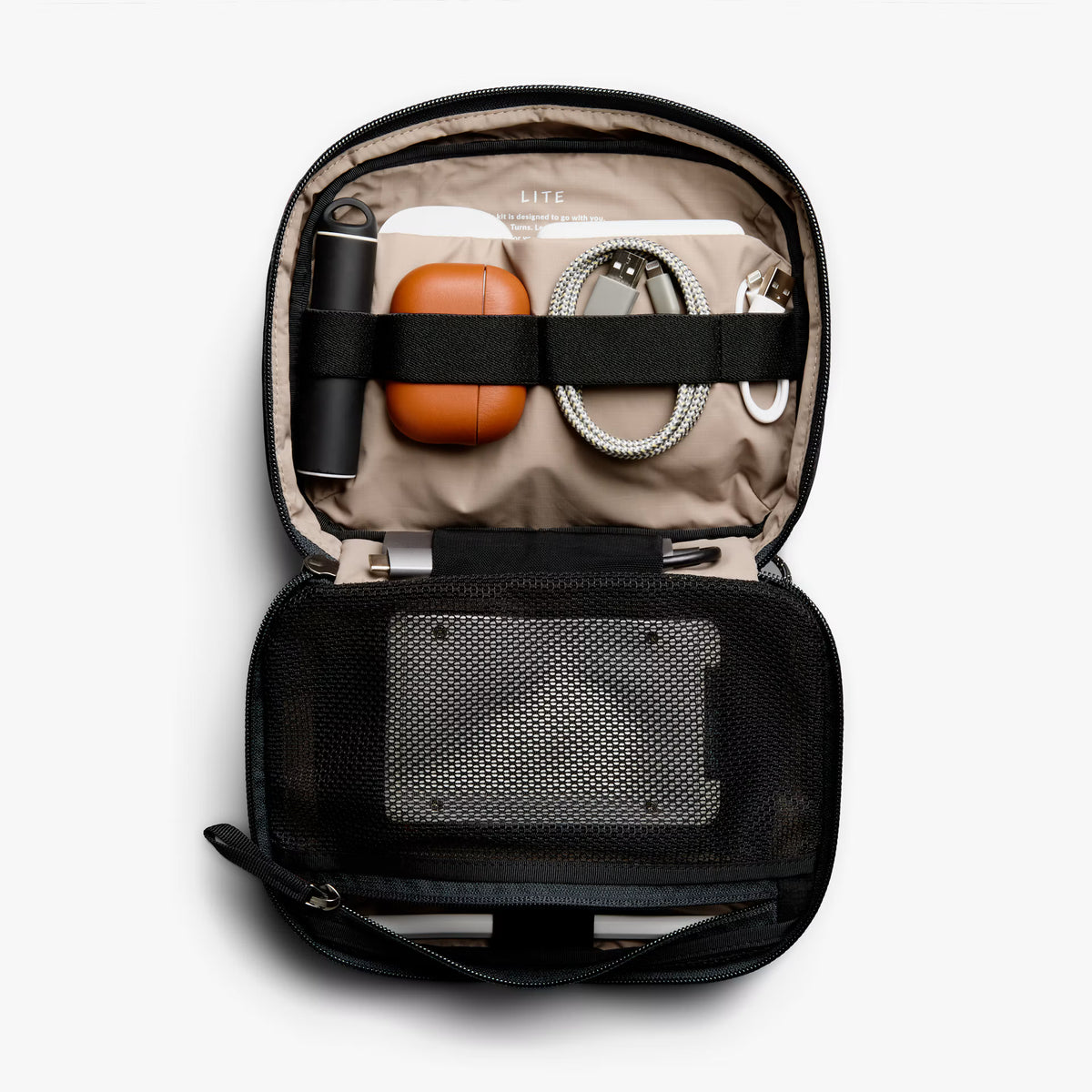 Bellroy Lite Tech Kit . Black
