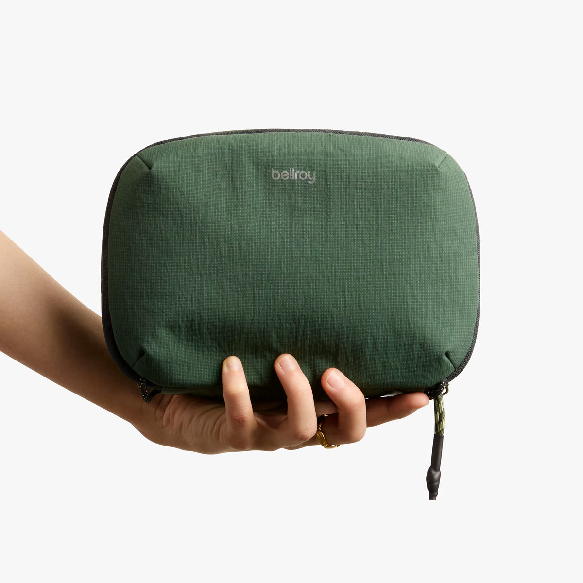 Bellroy Lite Tech Kit . Spruce