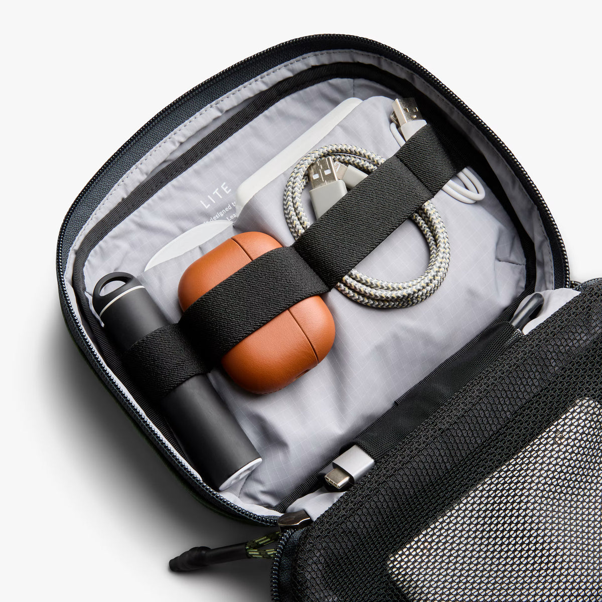 Bellroy Lite Tech Kit . Spruce