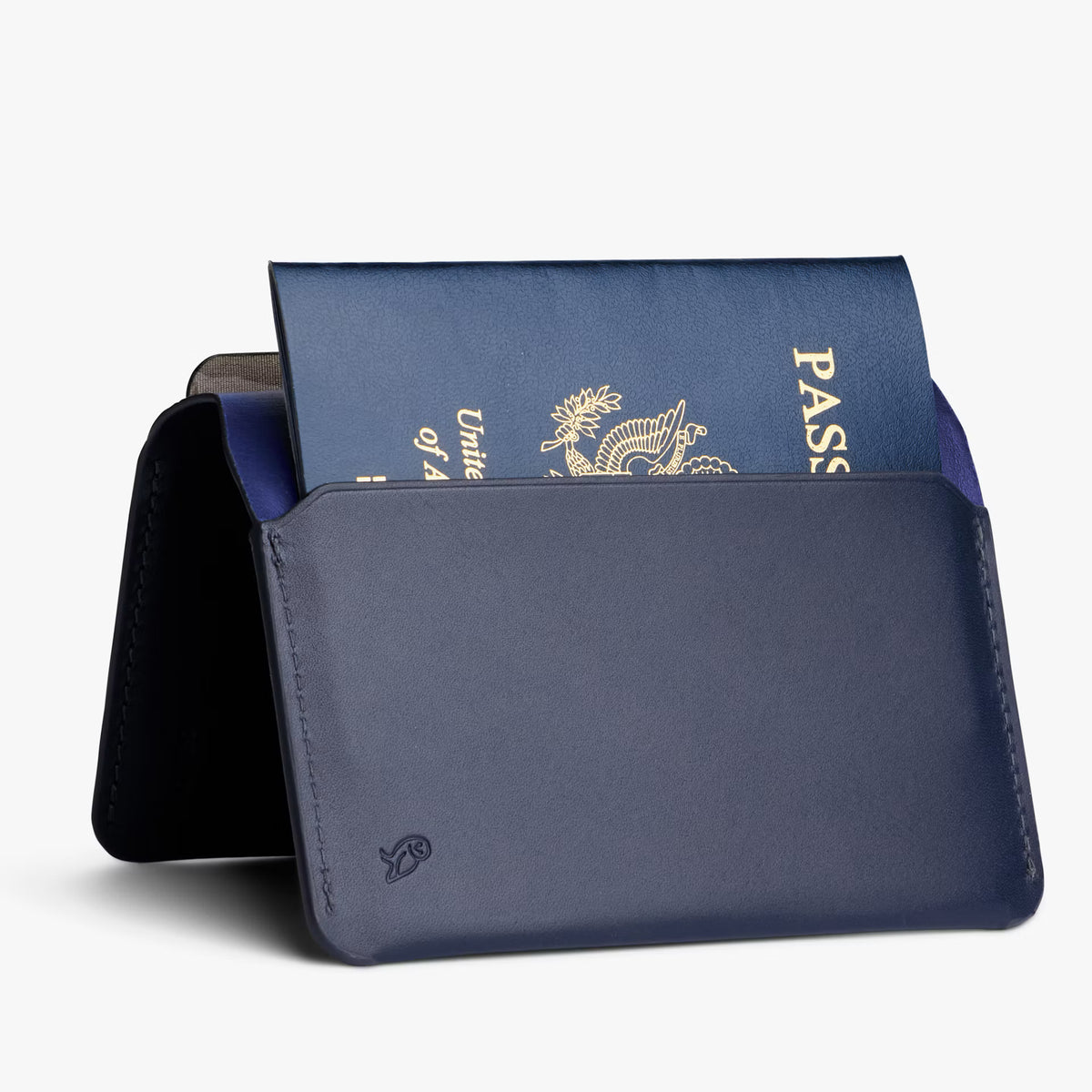 Bellroy Passport Cover . Navy