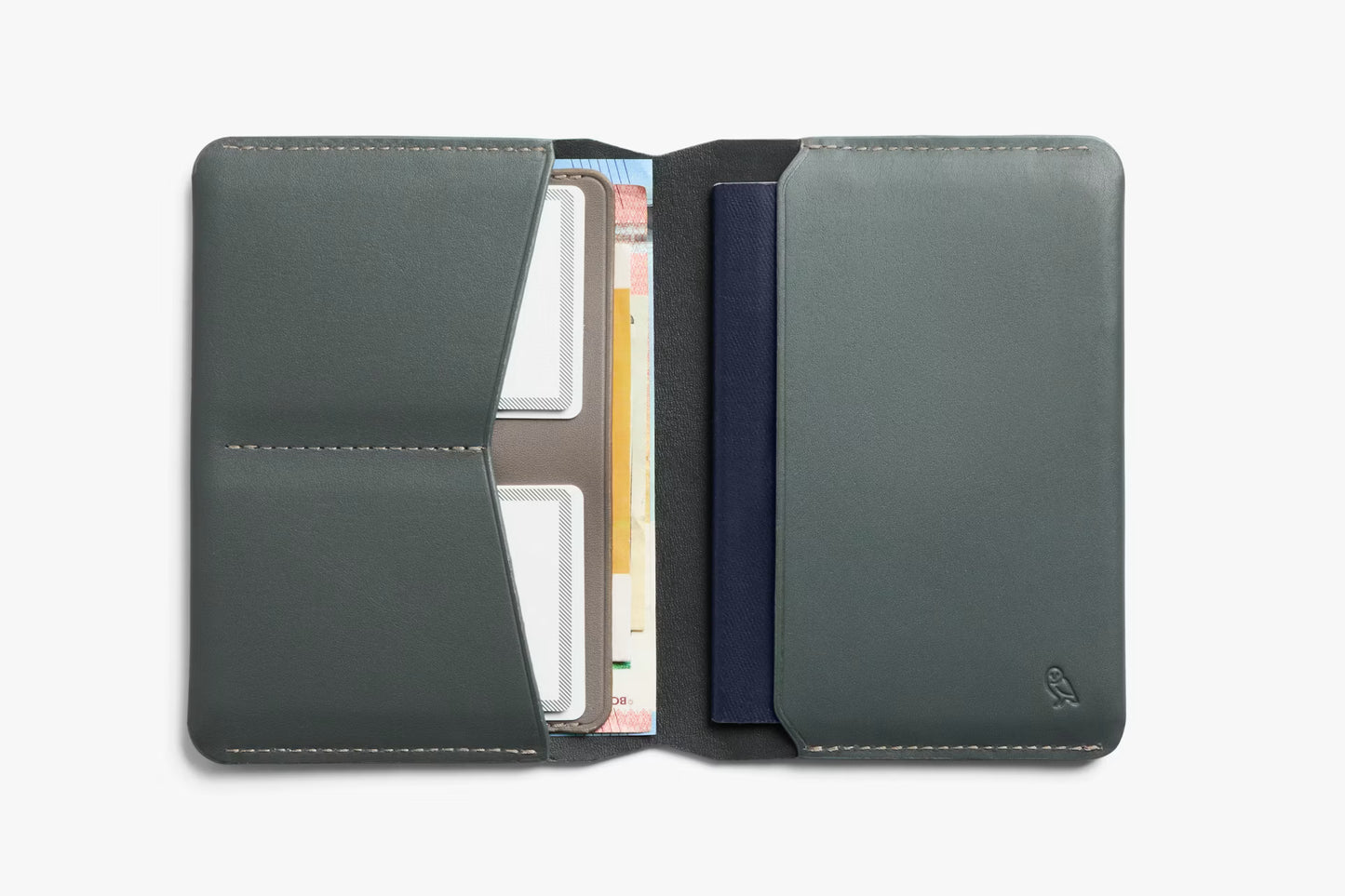 Bellroy Passport Holder . Everglade