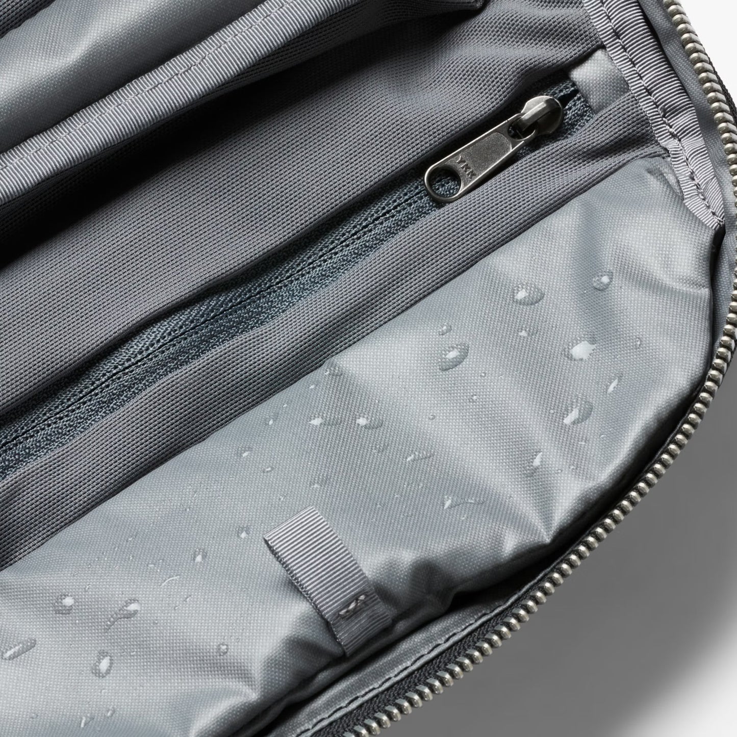 Bellroy Toiletry Kit Plus . Black