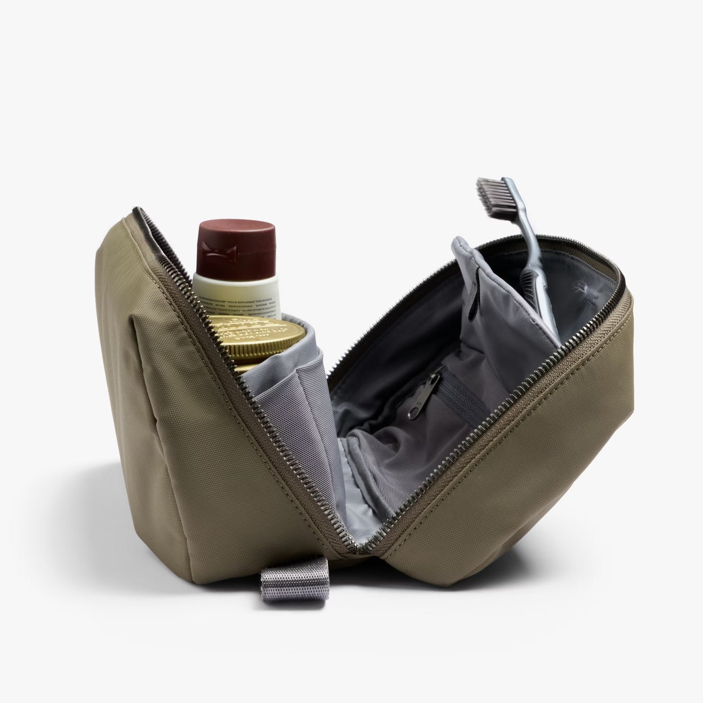 Bellroy Toiletry Kit Plus . Sea Kelp