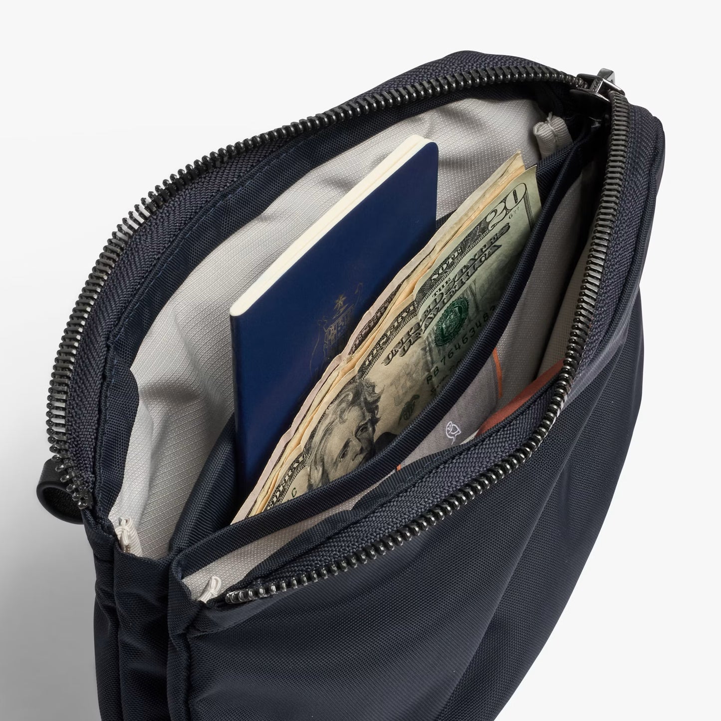 Bellroy Tokyo Side Bag . Navy