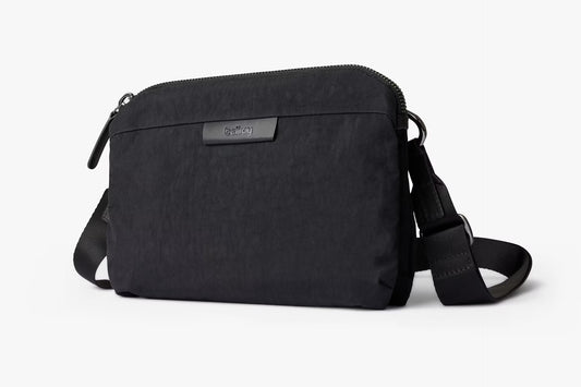 Bellroy Tokyo Side Bag . Raven
