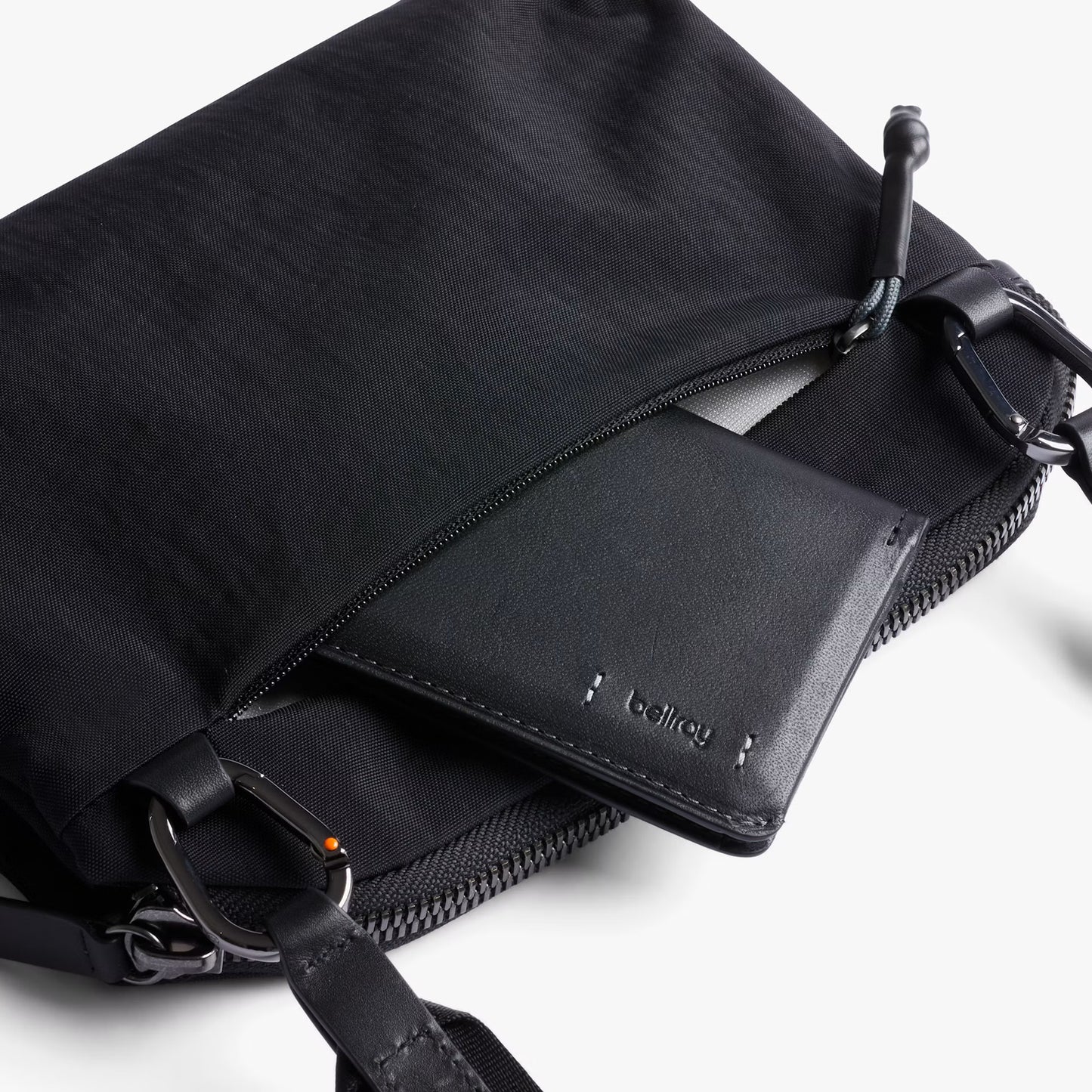 Bellroy Tokyo Side Bag . Raven