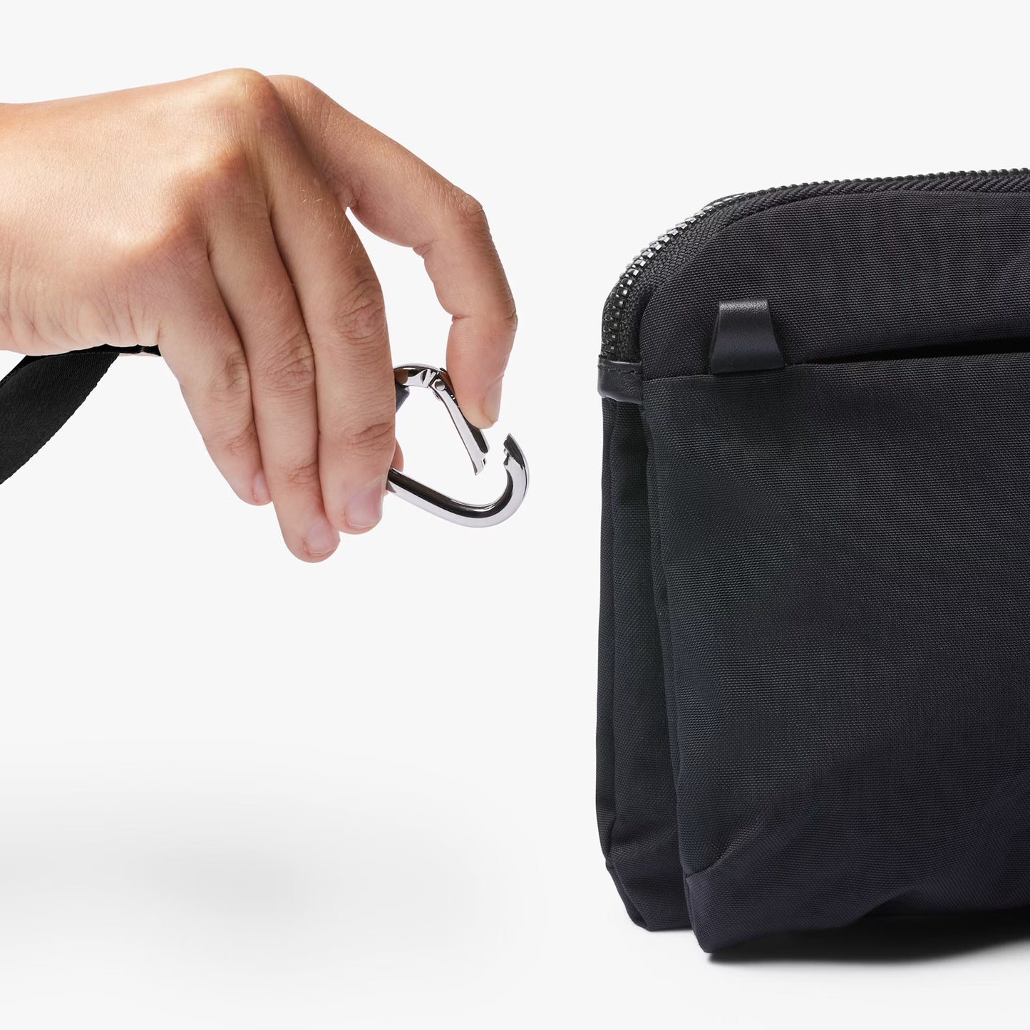 Bellroy Tokyo Side Bag . Raven