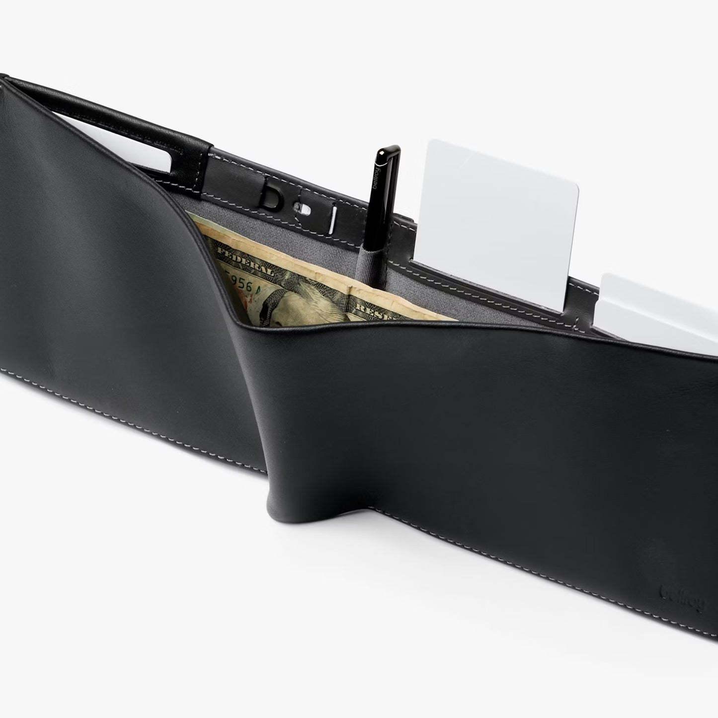 Bellroy RFID Travel Wallet . Black