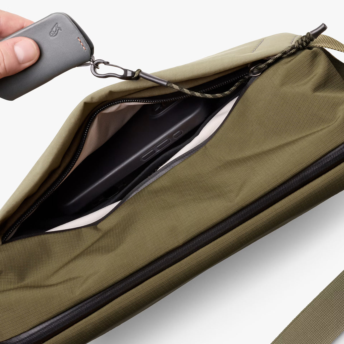 Bellroy Venture Sling 9L . Woodlands