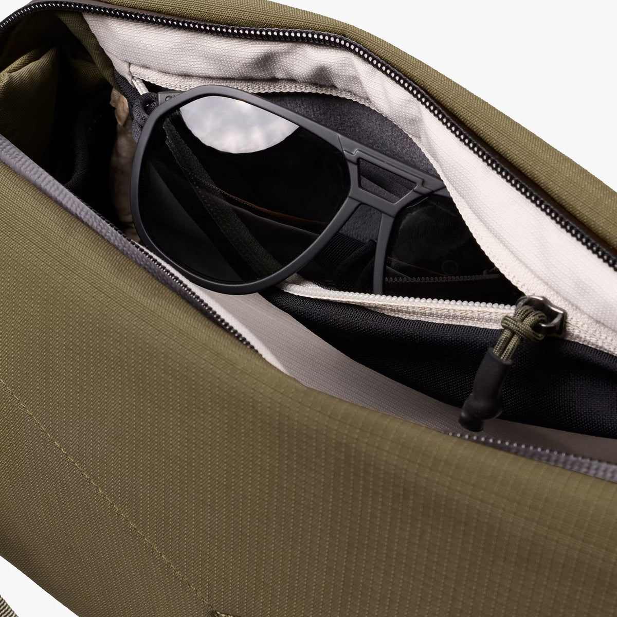 Bellroy Venture Sling 9L . Woodlands