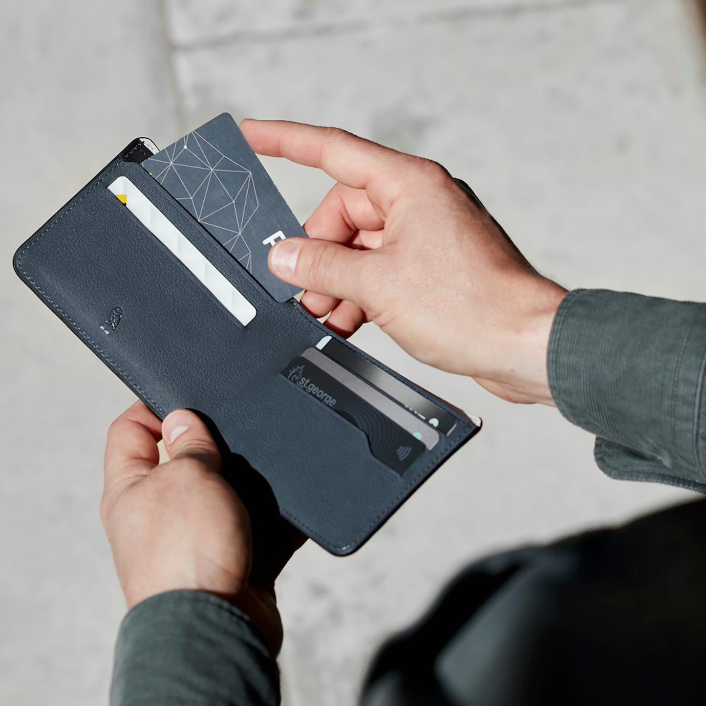 Bellroy Hide + Seek Premium Edition Wallet . Darkwood