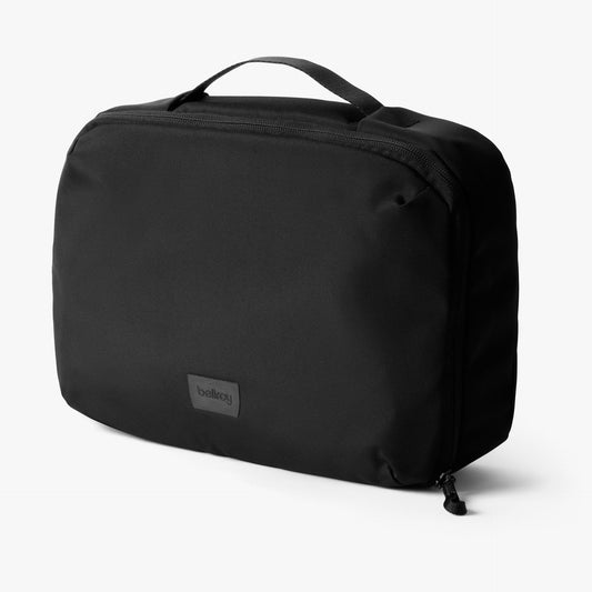 Bellroy Hanging Toiletry Kit Plus . Black