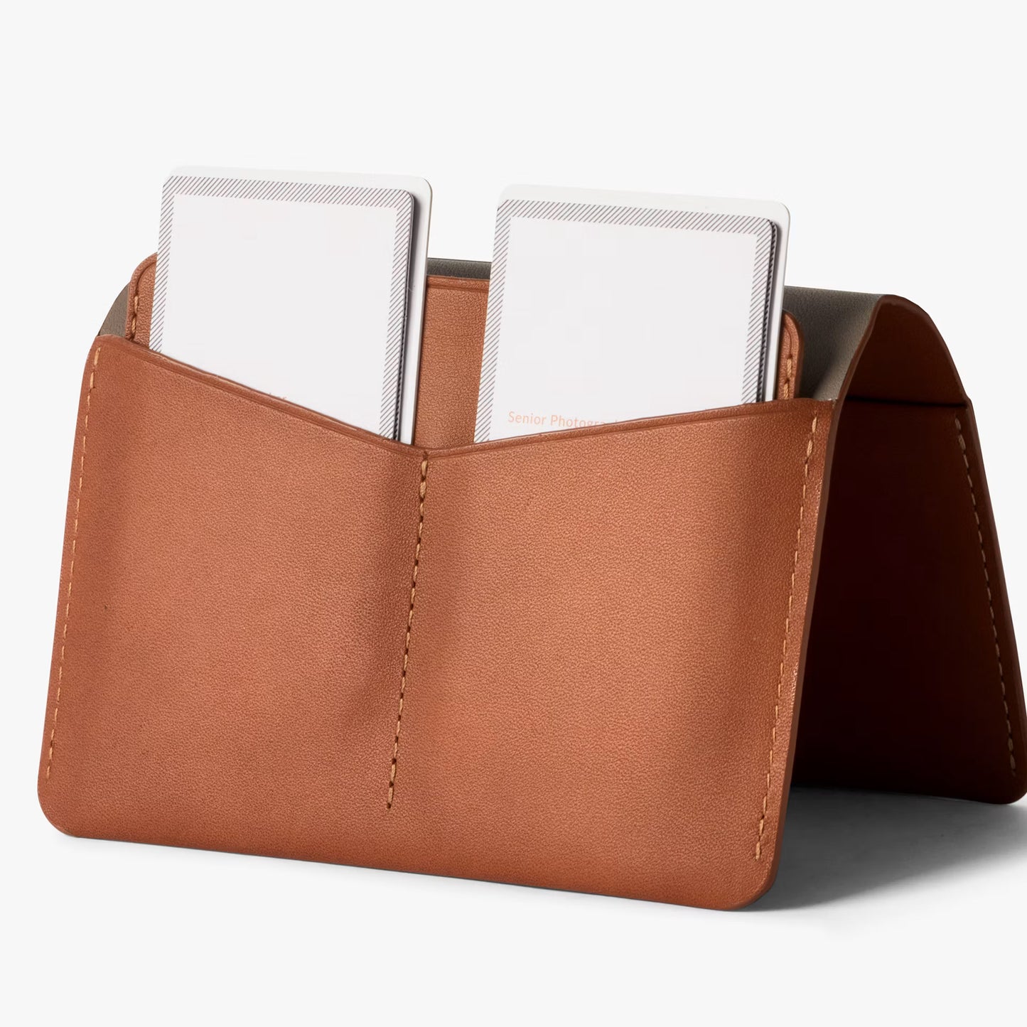 Bellroy Passport Holder . Caramel