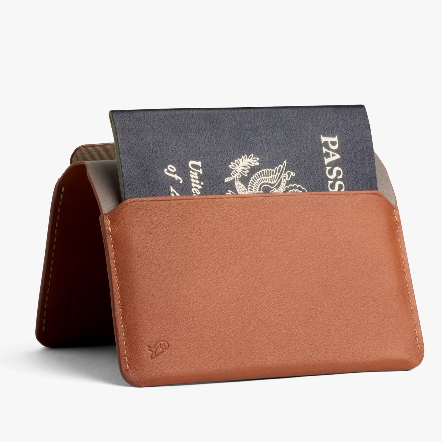 Bellroy Passport Holder . Caramel