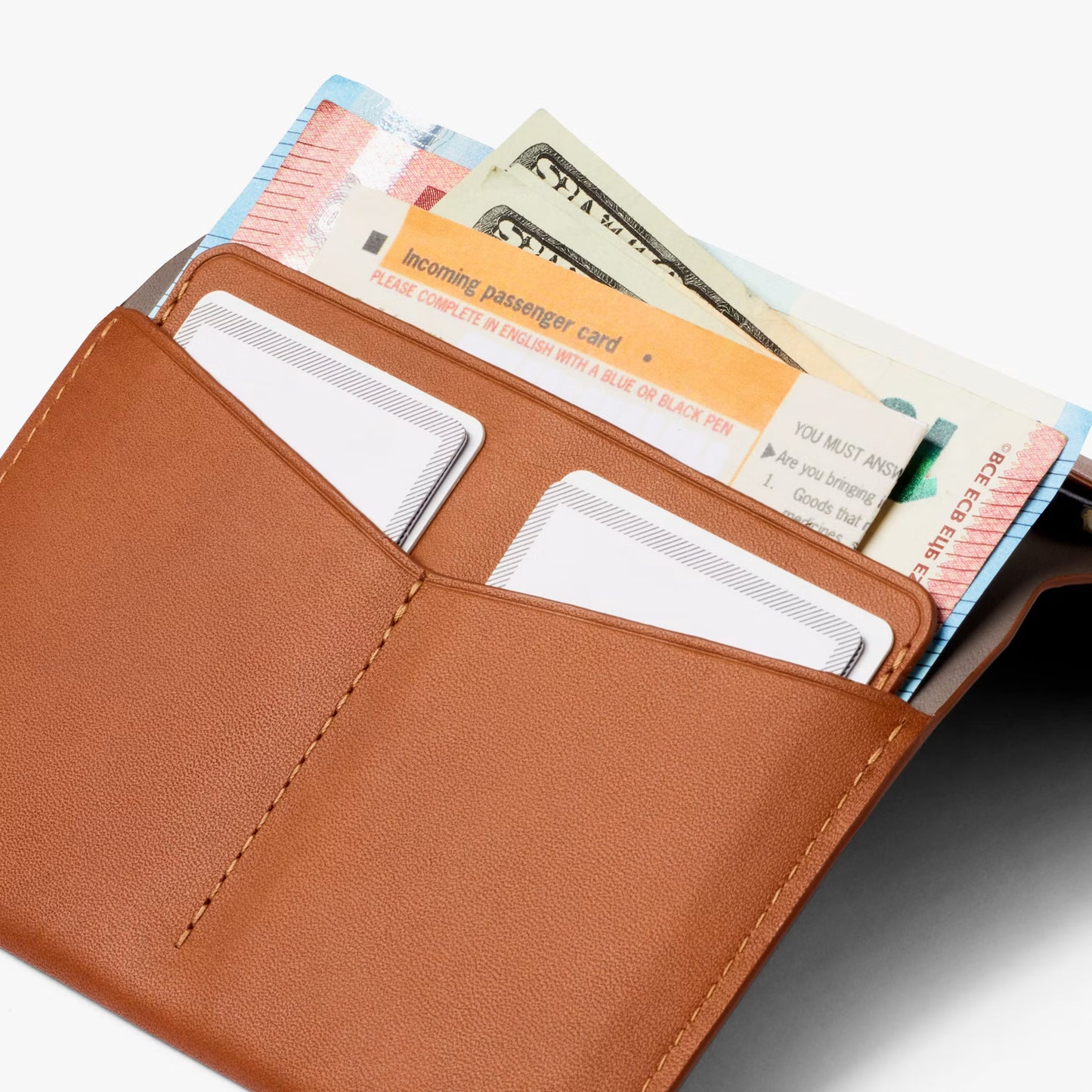 Bellroy Passport Holder . Caramel
