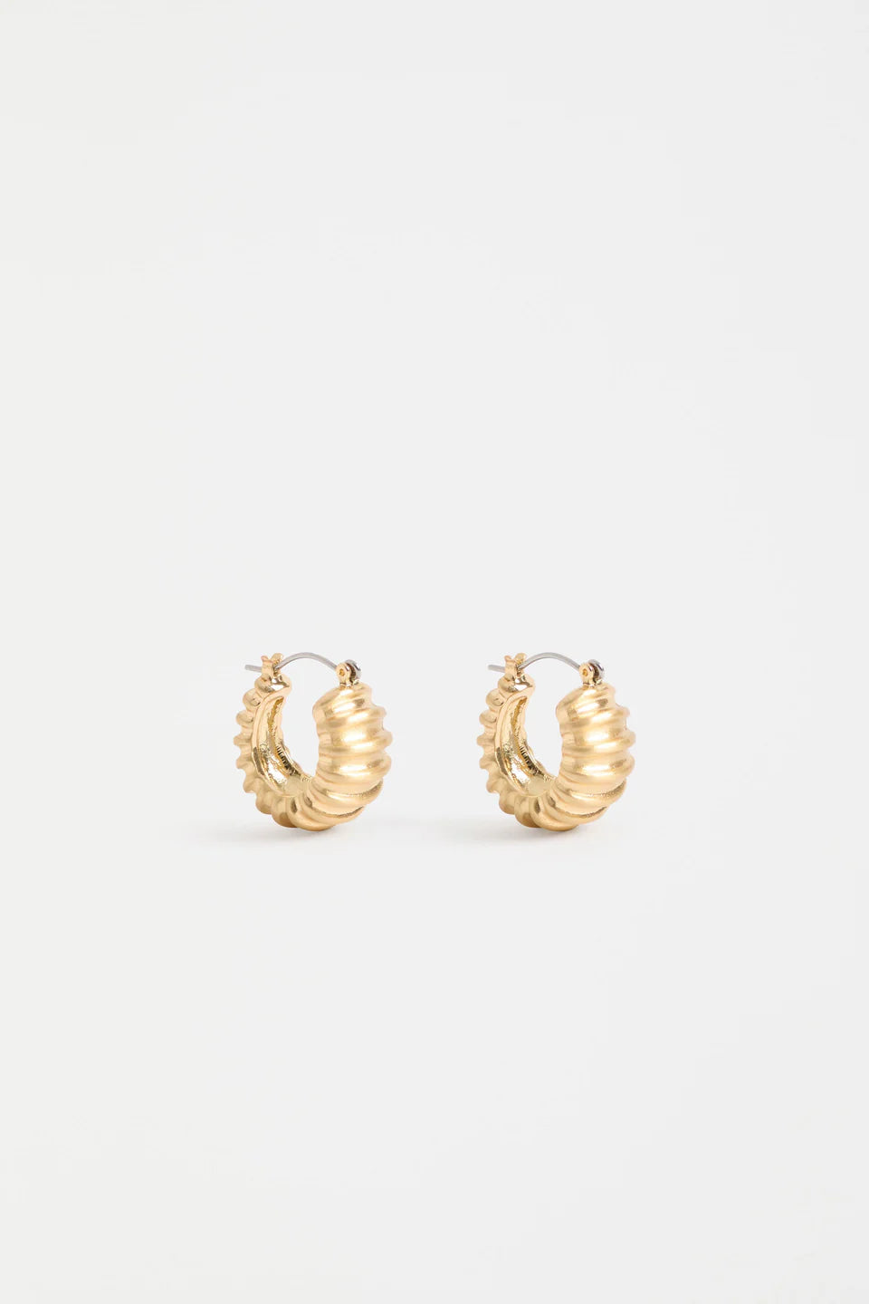 Earrings . Ellin Hoop Gold