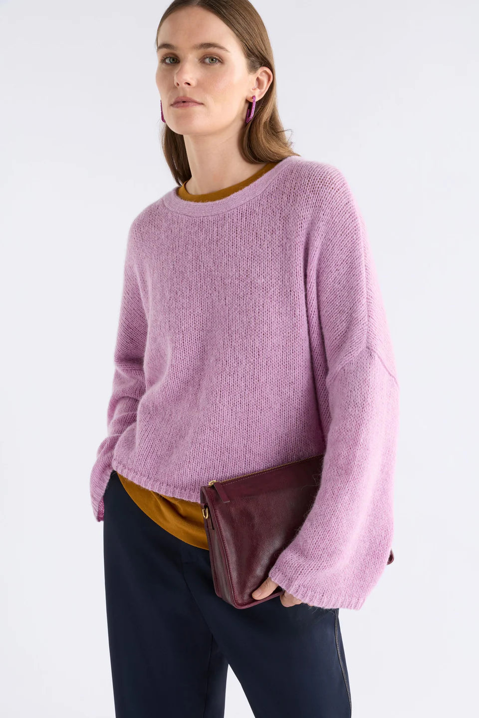 Halben Crossbody Bag . Bordeaux