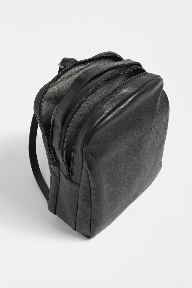 Morlo Backpack . Black