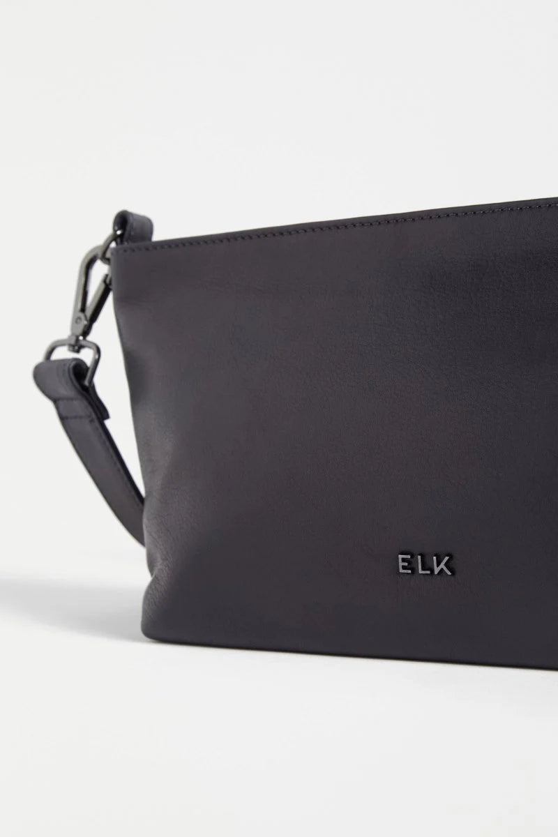 Hansen Crossbody . Navy