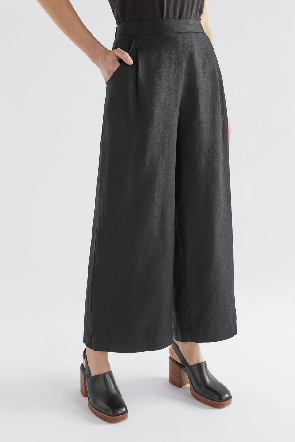 Ilona Linen Pant . Black