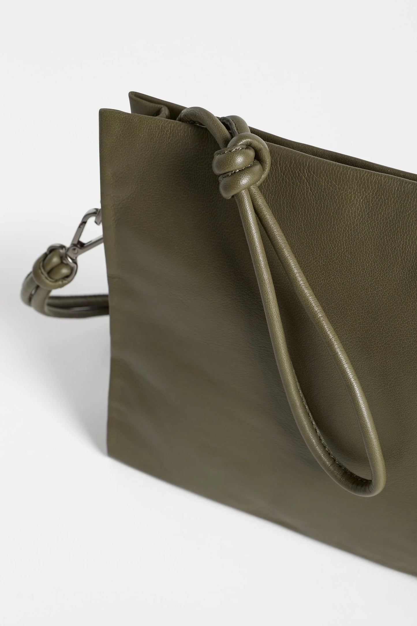 Malte Bag . Olive .